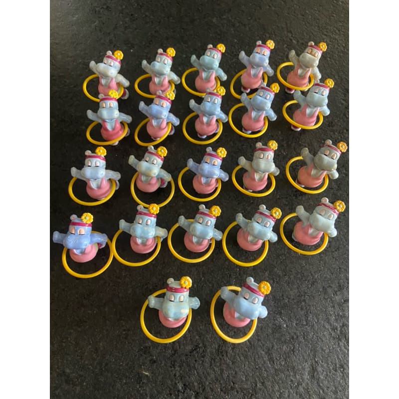 kinder ovo- Hipopótamo com bambolê (unidade).