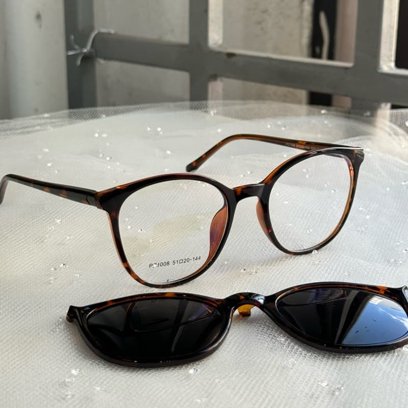 Armação de óculos Clipon 2 em 1 Feminino Redondo tamanho Pequeno 1008