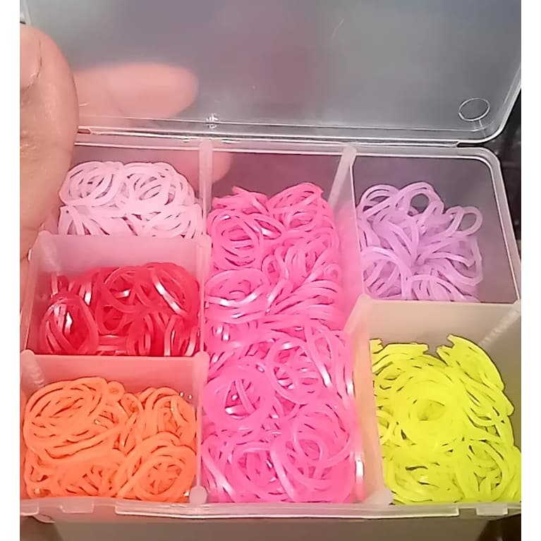 Caixa 600 Elásticos Pet (6 Cores) linguinhas, borrachinhas Pulseira Loom Band Banho e Tosa