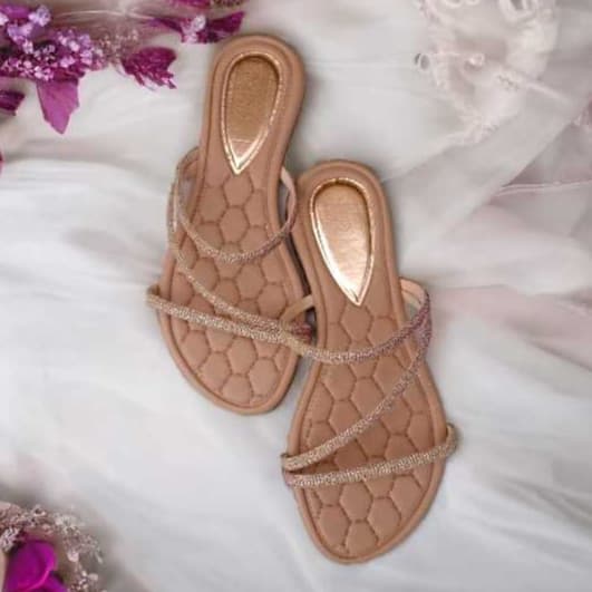 Rasteirinha Pedraria luxo Feminina Confortável Salto Baixo