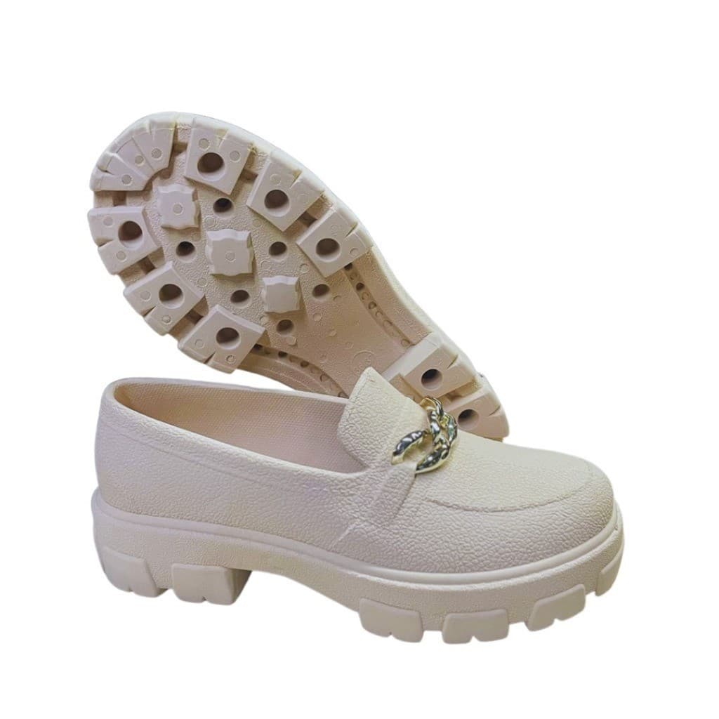 Mocassim Feminino Tratorado Com Solado Alto Leve Sapato Plataforma Com Metal Dourado