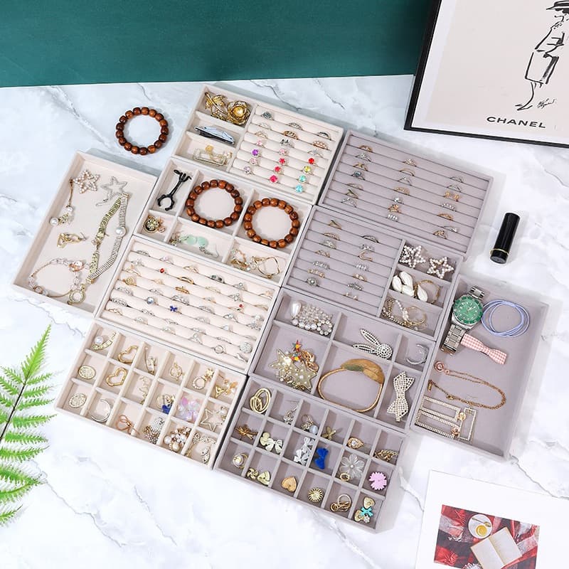 Porta Jóias de Veludo para Closet Gavetas Bandeja Organizador de Bijuterias Anel Brinco Relógio Pulseira e Colares