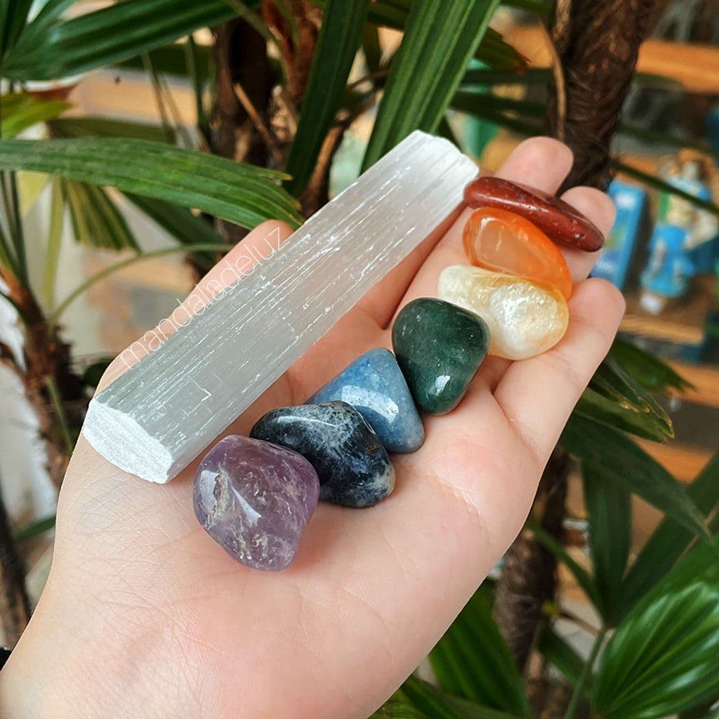 Combo Kit 7 Pedras Dos Chakras P + Bastão De Selenita Bruto Natural 10cm