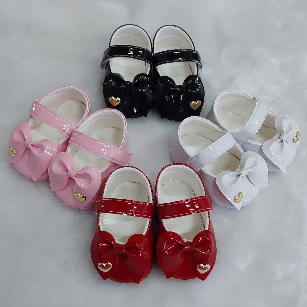 Sapatilha Para Bebes Menina Verniz Laço Coração SApatinho Batizado