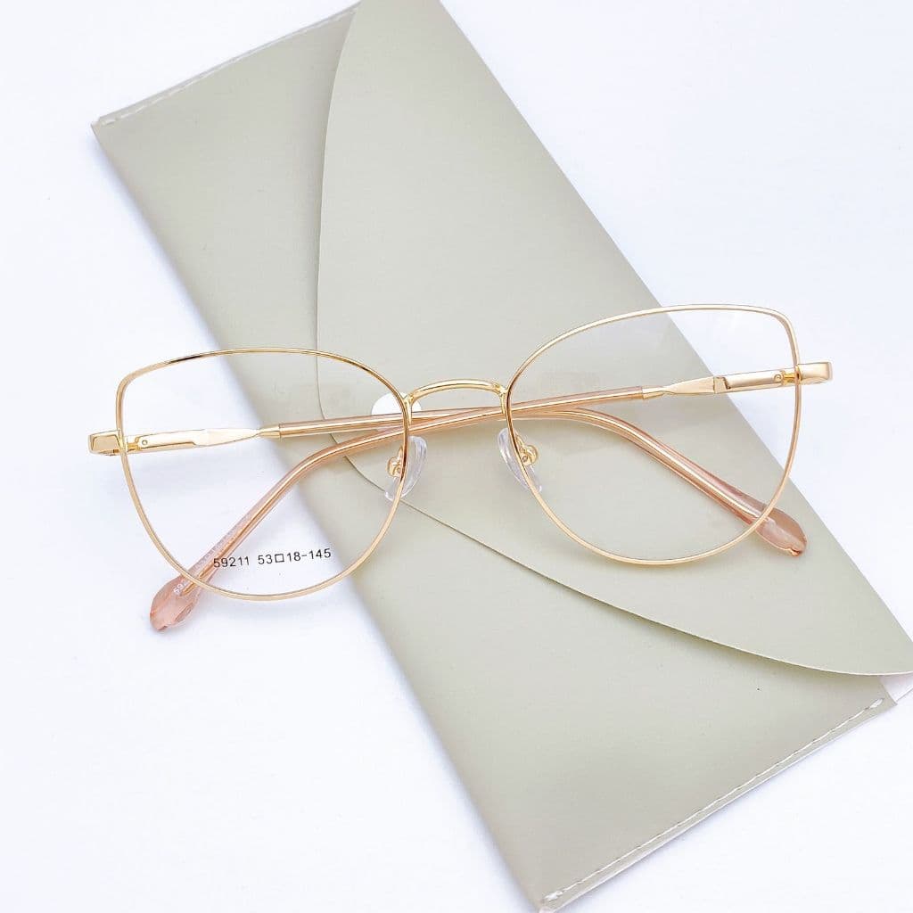 Armação De Óculos Feminino metal Gatinha Modelo MODA