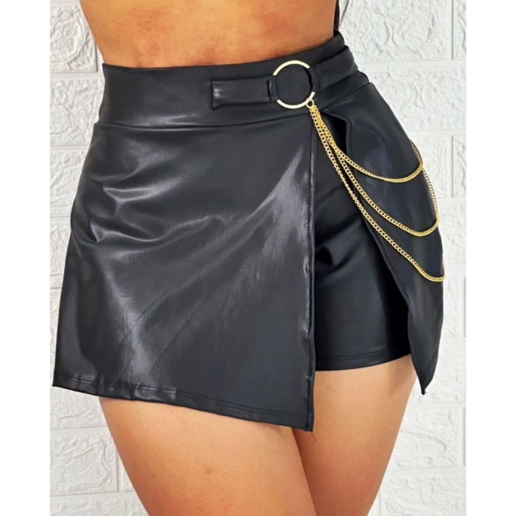 Short Saia com Corrente Lateral Argola Detalhe em Dourado Tendencia