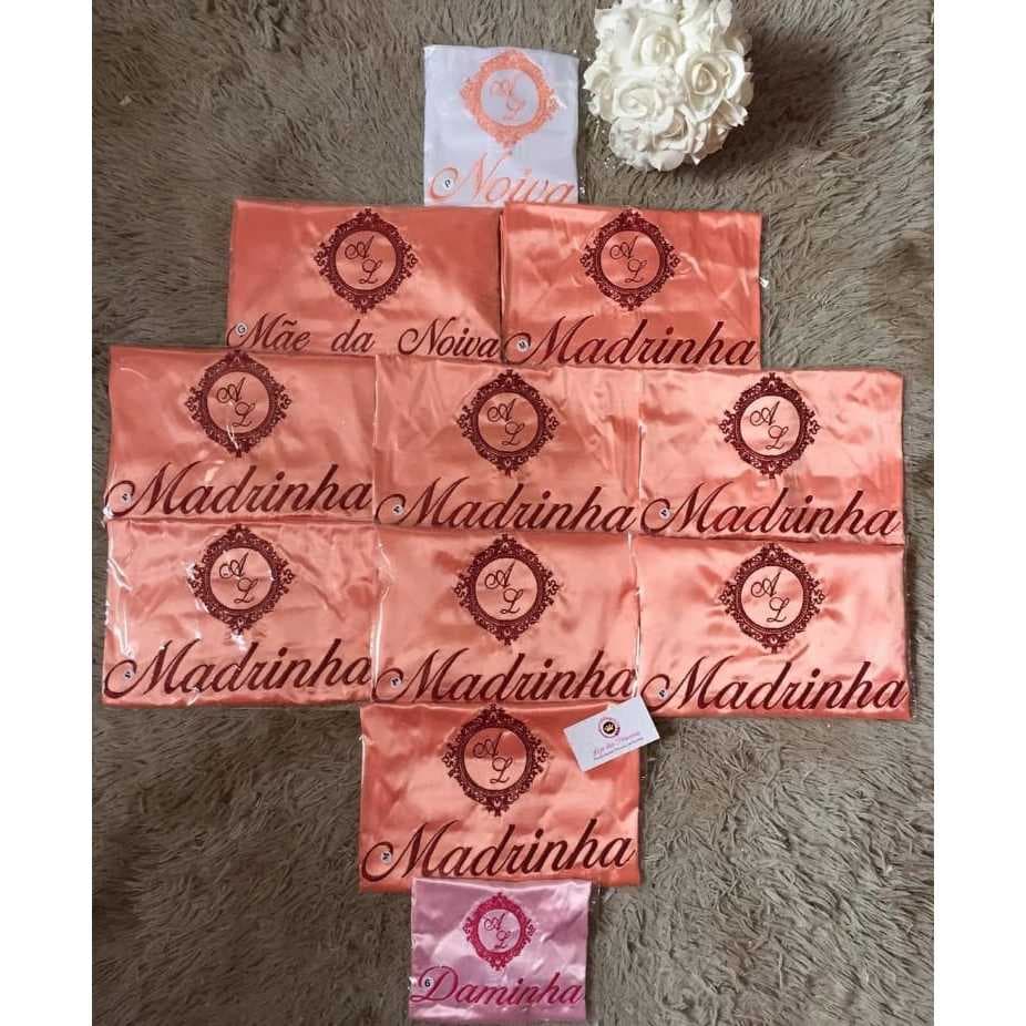 Robe de Cetim Bordado com Brasão Noiva Debutante Madrinha Festa