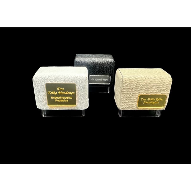 Carimbo em Couro com Placa Personalizada