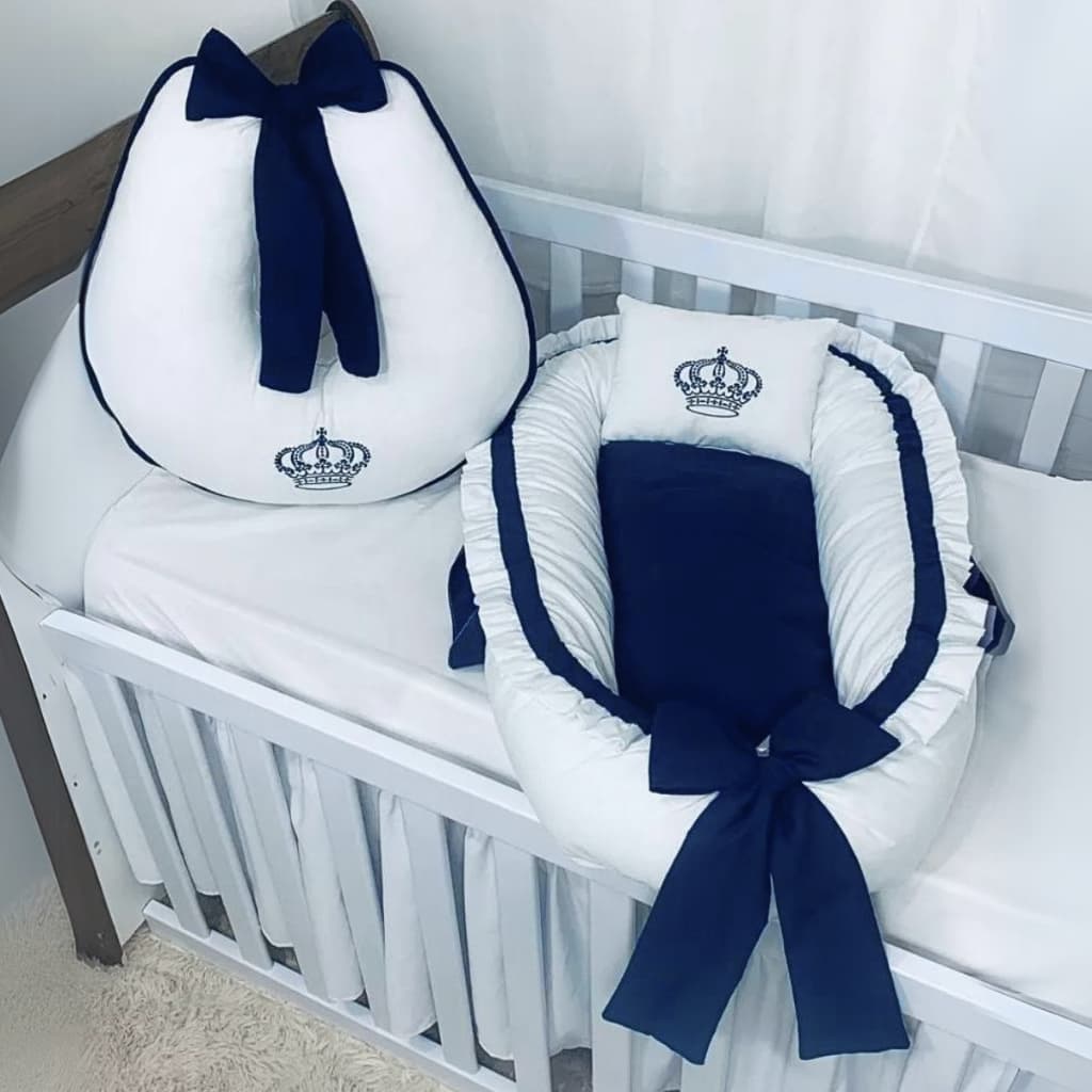 Ninho Redutor de Berço + Almofada de Amamentação 200 Fios Coroa Realeza