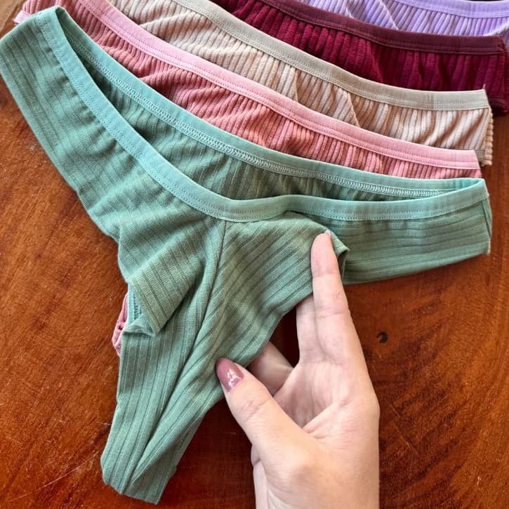 Kit Calcinha Fio Empina Bumbum Ribaninha Qualidade e Conforto Forro de Algodão Não Marca PLUS SIZE