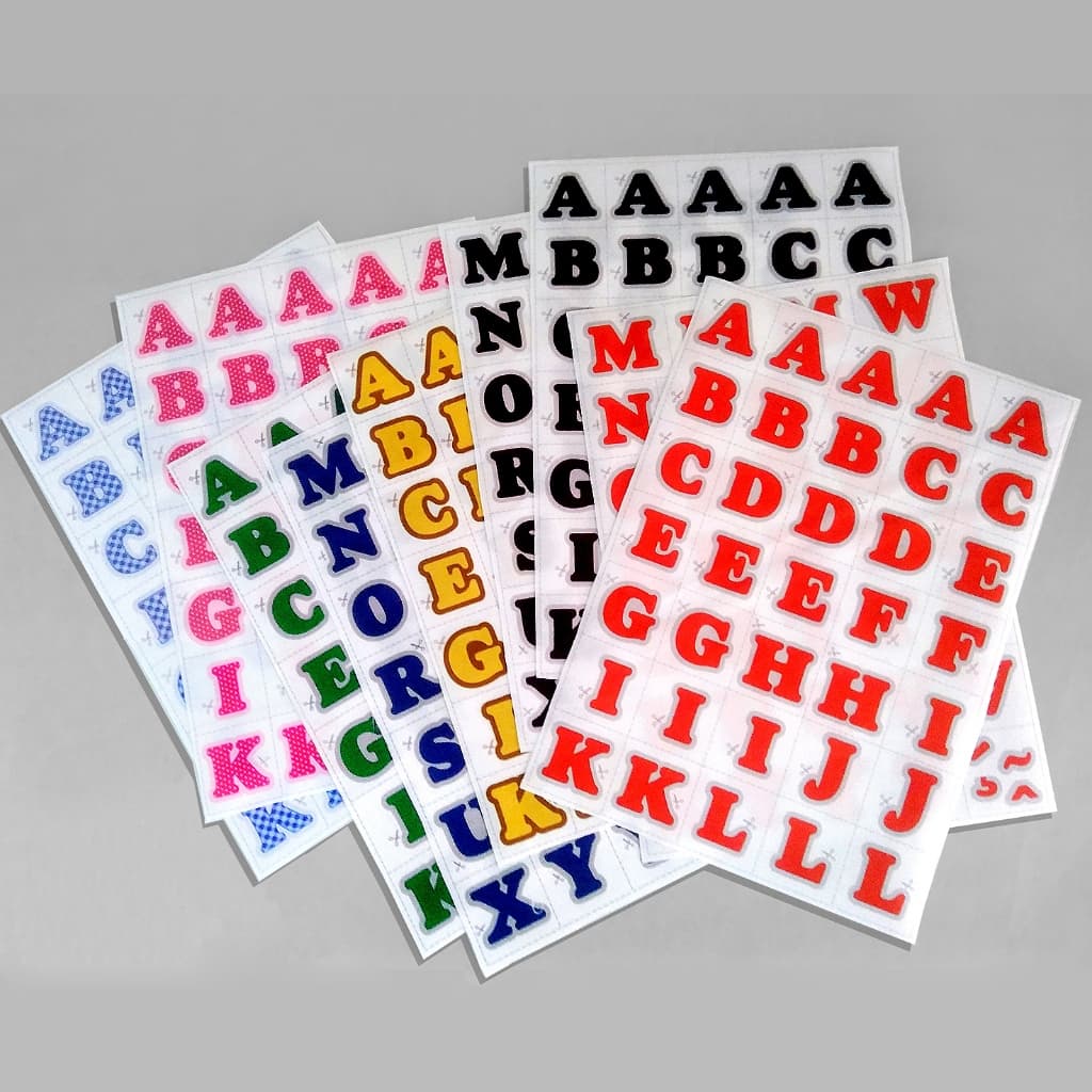 Letras 3cm Apliques Termocolantes 1 Alfabeto = 2folhas 20x27 - Várias Cores à Escolher