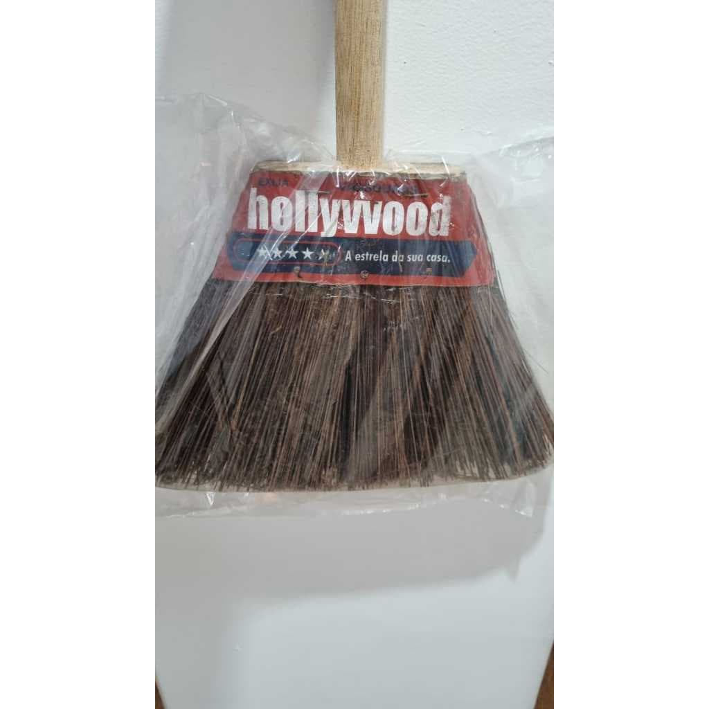 Vassoura Reforçada Piaçava  N 5 Com Cabo