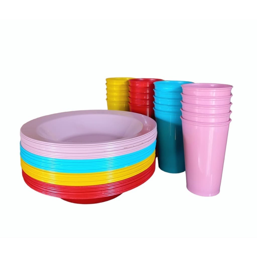 Kit  Copos 300ml +  Pratos Fundos Redondos de Plástico Festas, Merenda, Crianças