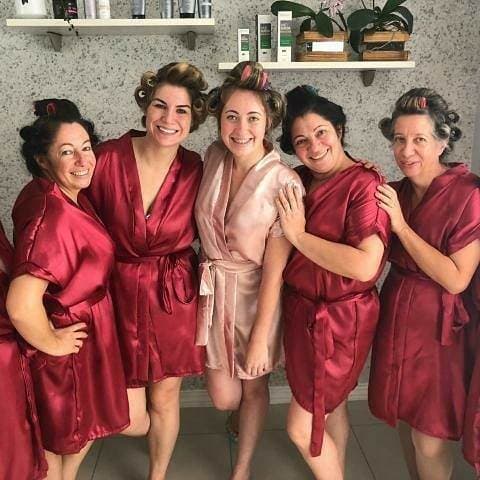 robe de cetim com cores a sua escolha lembrança de casamento