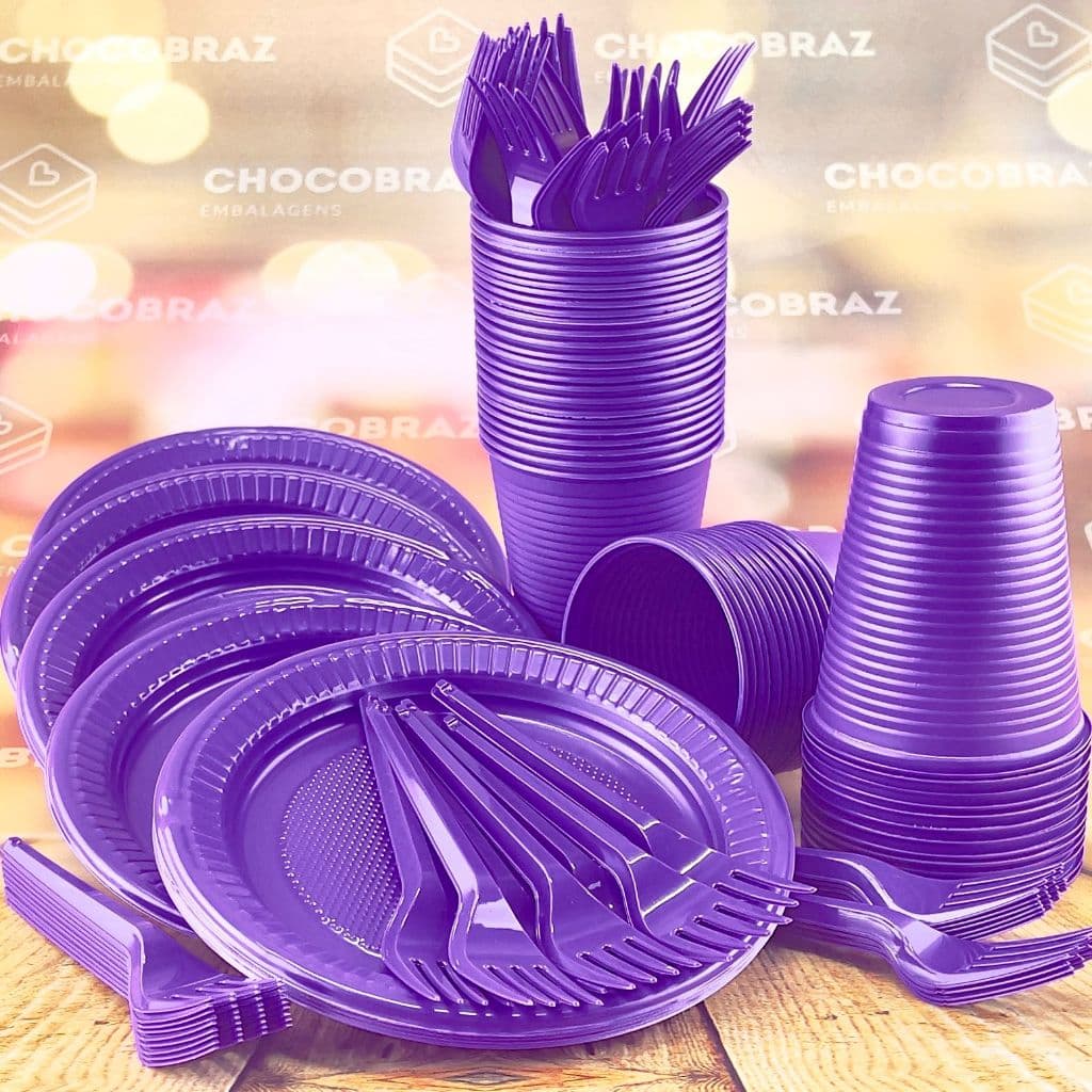 Kit Festa 50 PESSOAS DESCARTAVEIS ROXO GARFO + PRATO + COPO