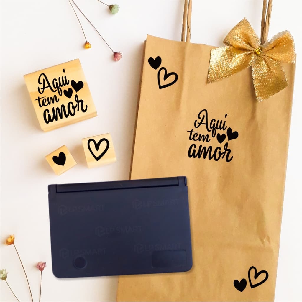 💜Kit 3 Carimbos Artesanais Aqui tem amor, coração e mini coração para decorar sacolas, embalagens, caixas e tags