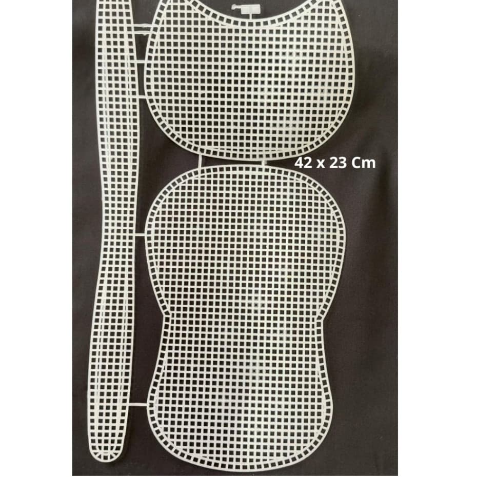 Tela Para Fabricação de Bolsas Estrutura Malha Plástica 42 x 23Cm Und - Furo 5mm