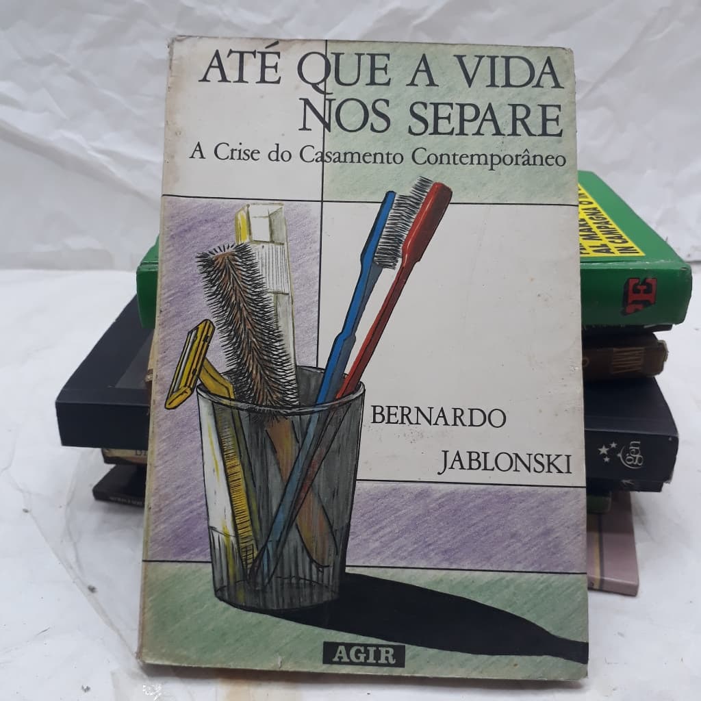 Livro até que a vida nos separe ( Usado)