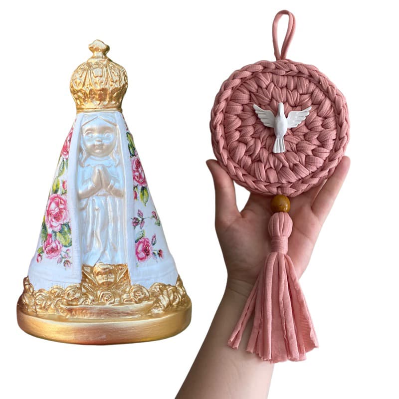 Kit Nossa Senhora Aparecida Baby e Mandala de crochê Divino Espírito Santo/ Lembrança de Batizado