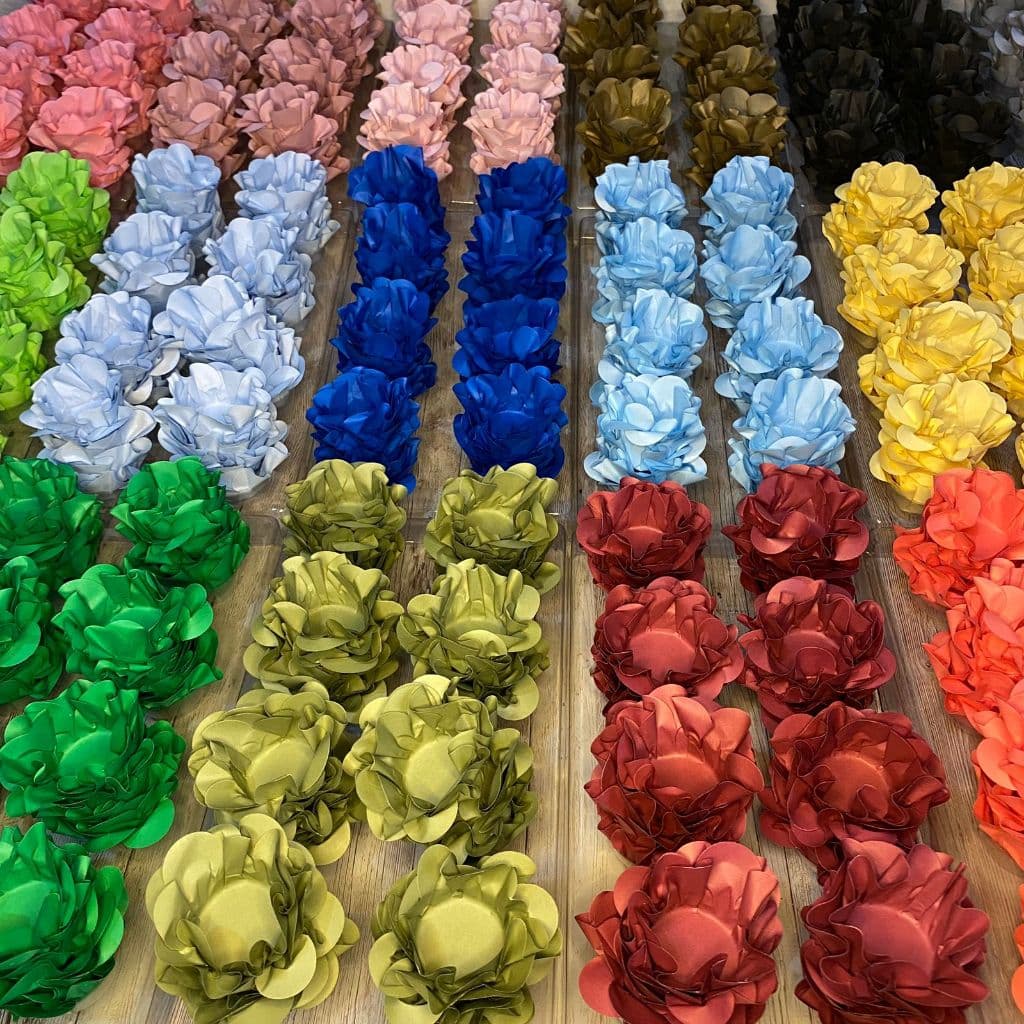 40 a 120 forminhas modelo flor luxo para doces finos MODELO STYLE para casamentos e festas