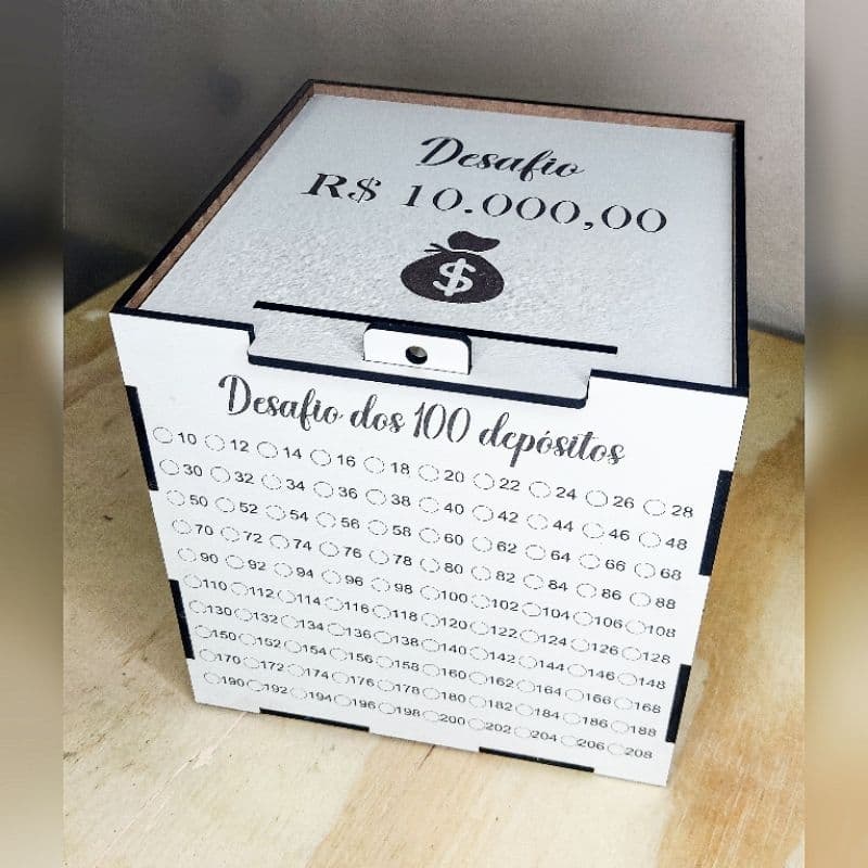 Cofre para guardar dinheiro Desafio dos 100 Depósitos: Junte R$10000
