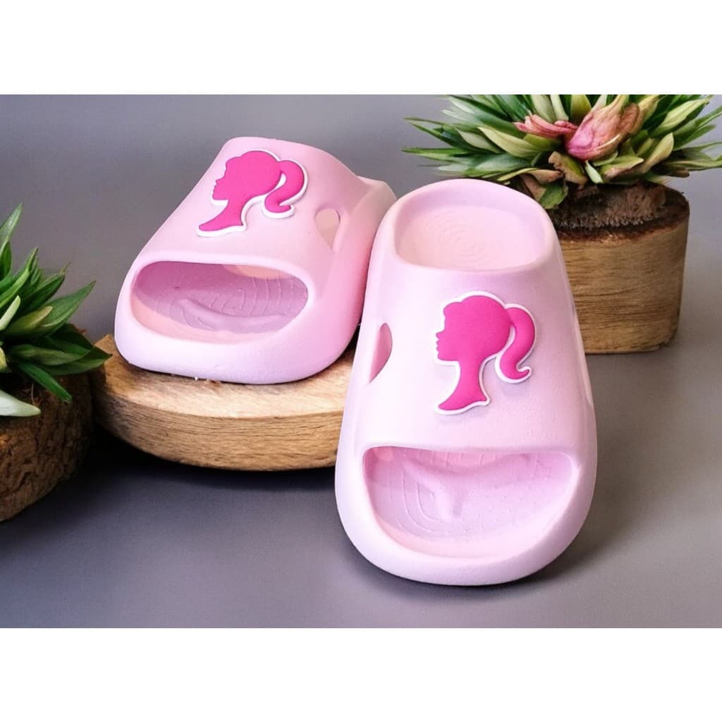 Chinelo Nuvem Infantil Feminino Barbie Leve e Confortável Slide de Menina