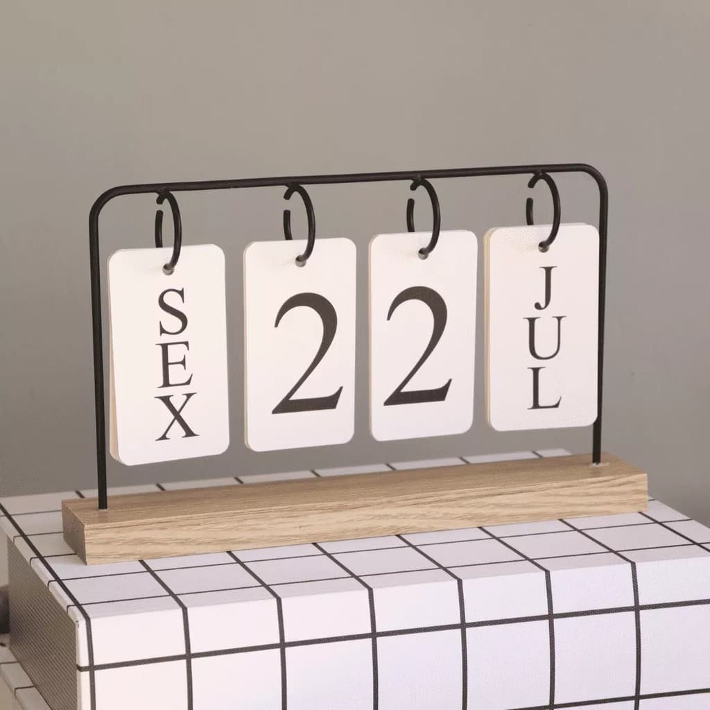Calendário De Mesa Decorativo Aleátorio Com Plaquinhas Permanente Escritório Util E Simples