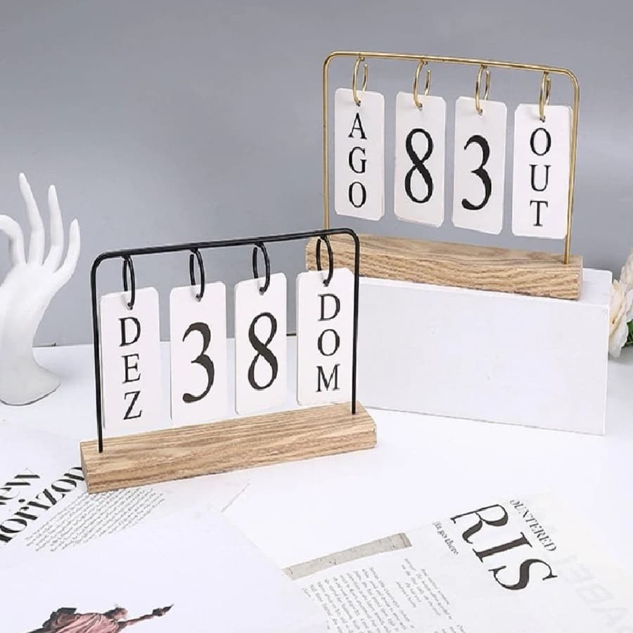 Calendário de Mesa Decorativo com Plaquinhas Preto Rose Dourado Permanente Escritório Util