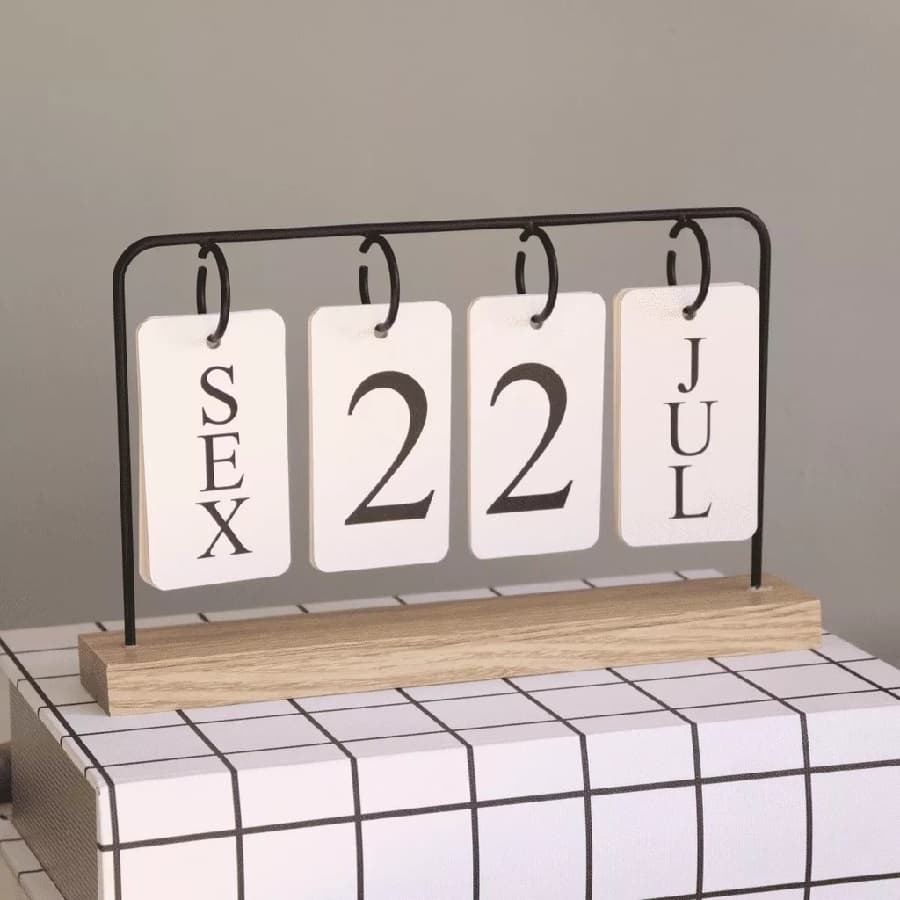 Calendário de Mesa Decorativo com Plaquinhas Rose Dourado Preto Permanente Escritório Util E Simples