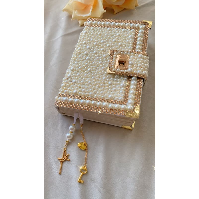 capa para Bíblia perolada com fecho frontal tamanho (M)