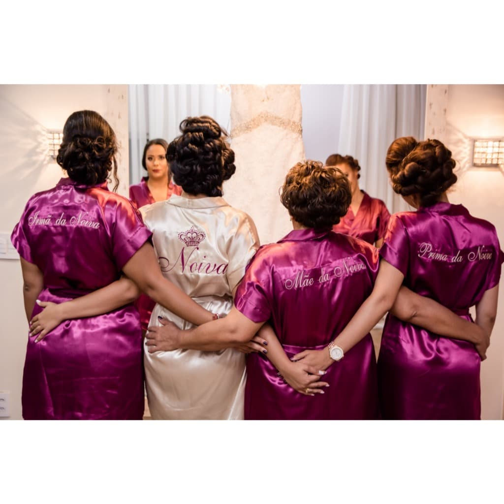 Robe Robie Roupão Hobby De Cetim Bordado 2ª LINHA Noiva Madrinha Casamento *Antes de efetuar a compra leia o anúncio*