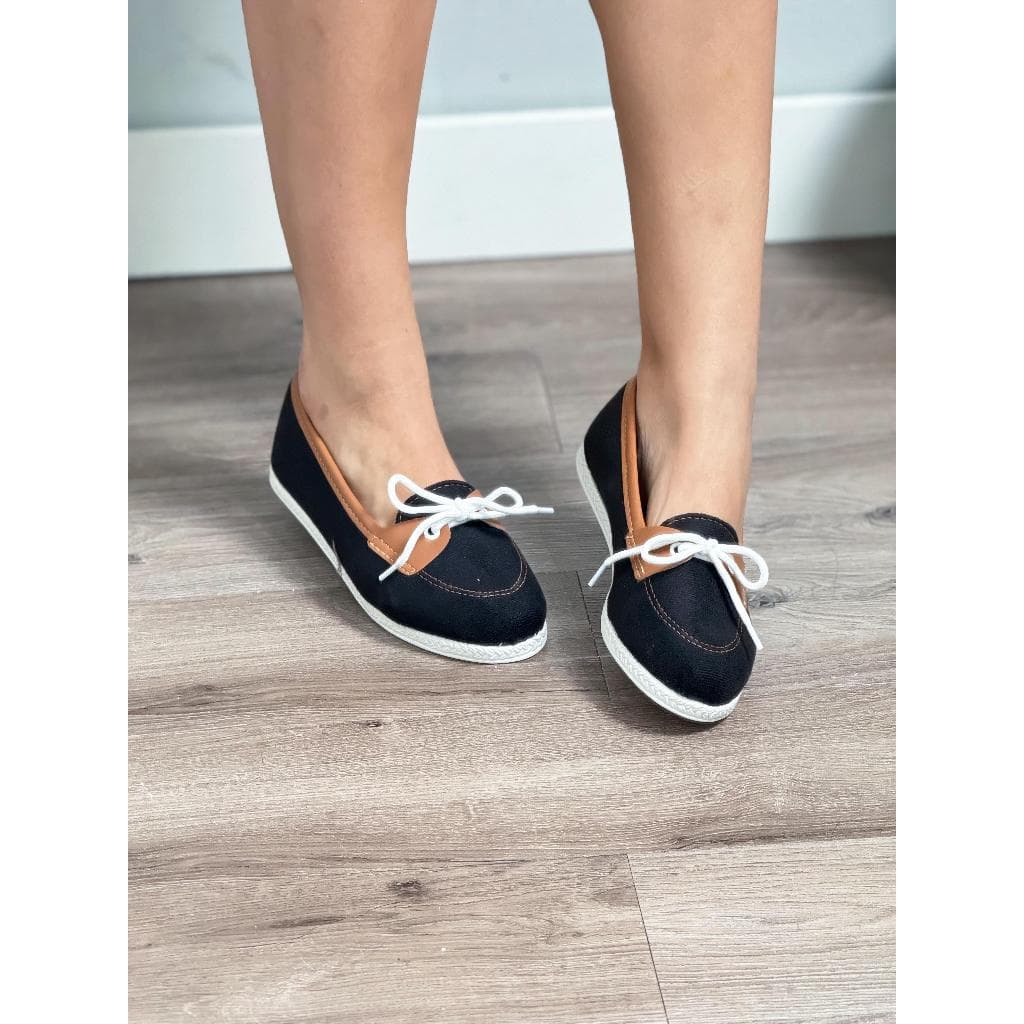 Sapatilha Mocassim, estilo casual, com cadarço,  sapatênis feminino
