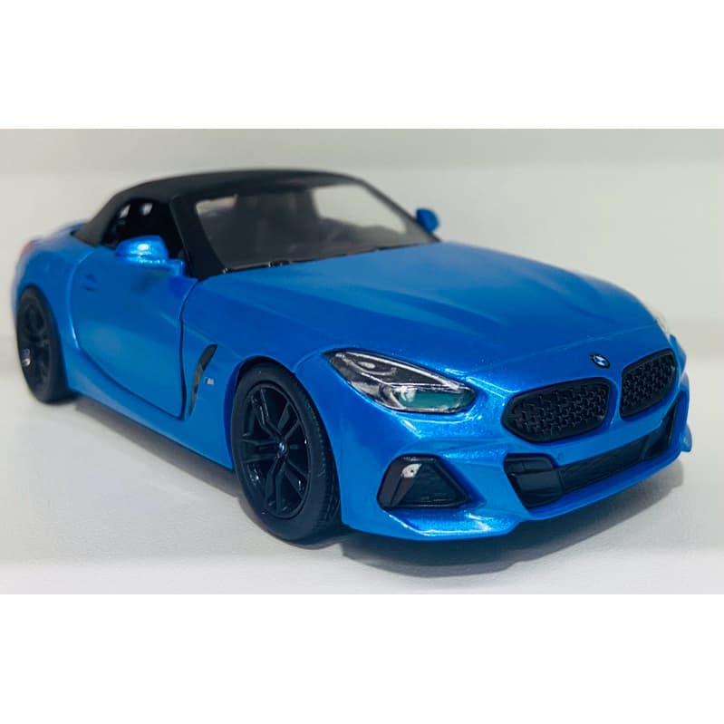 Miniatura BMW Z4 - Escala 1:34