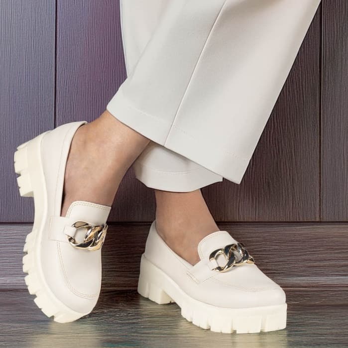 Mocassim Tratorado Feminino Chunky Loafer Detalhe de Corrente Confortável e Estilo Moderno Ref: 170