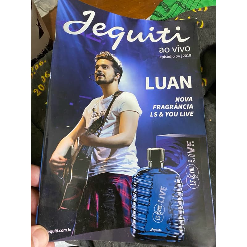 revista Jequiti com luan santana na capa