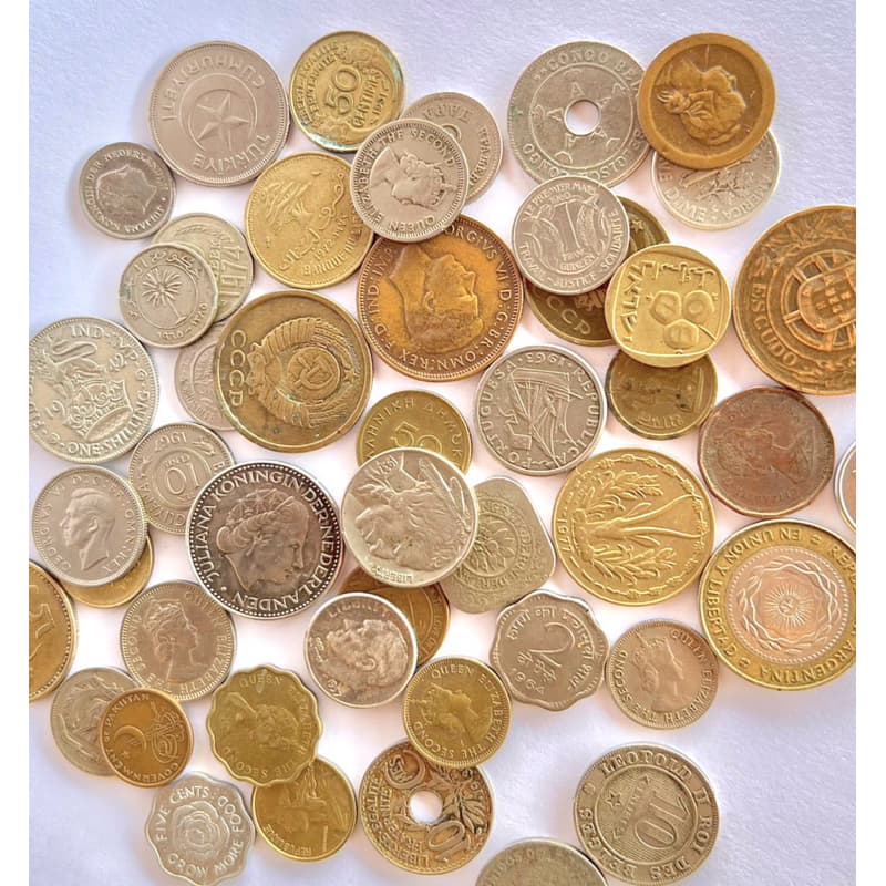 Lote 20 Moedas Antigas sendo 10 Estrangeiras + 10 Nacionais Sem repetição