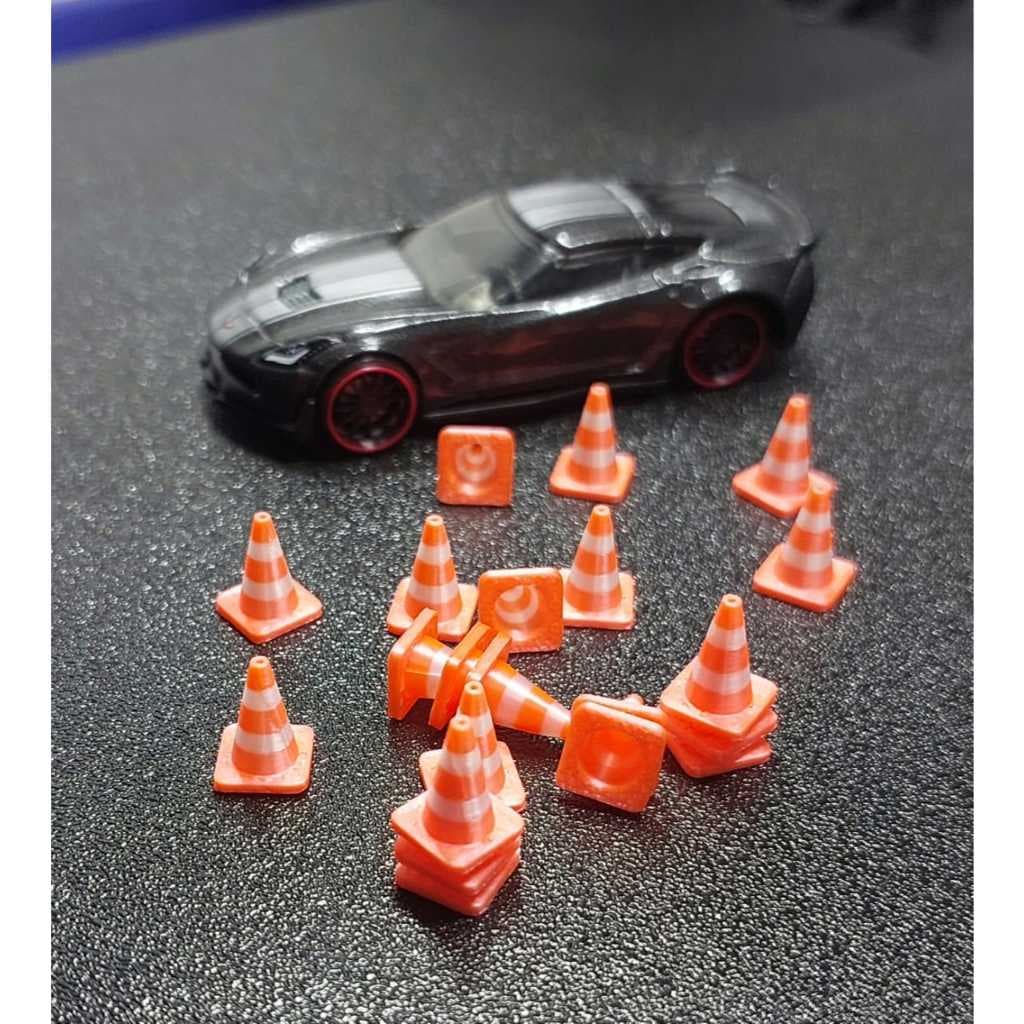 kit cones 11mm, 30 unidades, miniatura 1:64, diorama hotwheels, tamanho ideal para mini hotwheels.