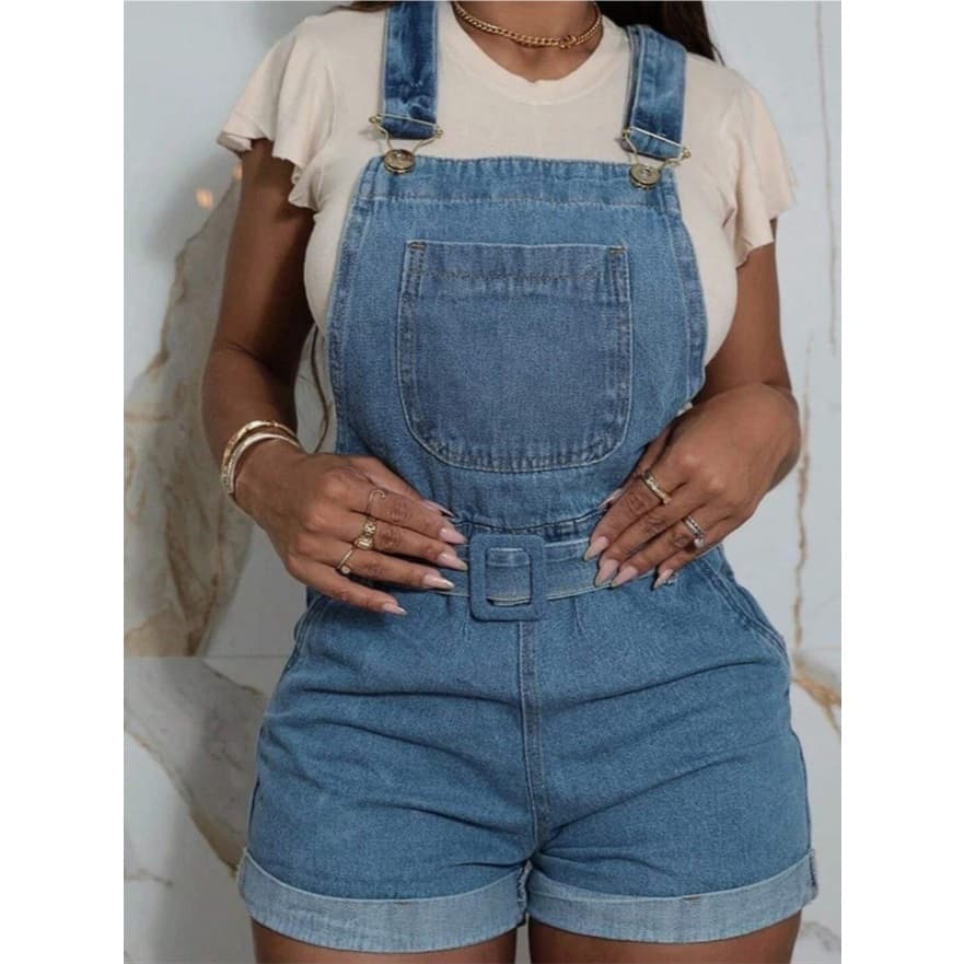 Jardineira  Short Jeans Feminino com Cinto Fivela Forrada