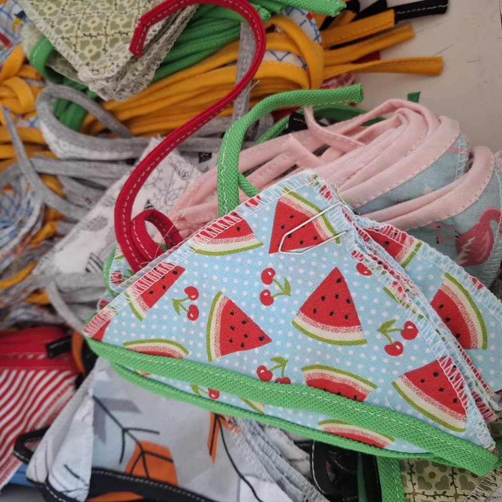 Kit Bandanas pet com 100 unidades para petshop