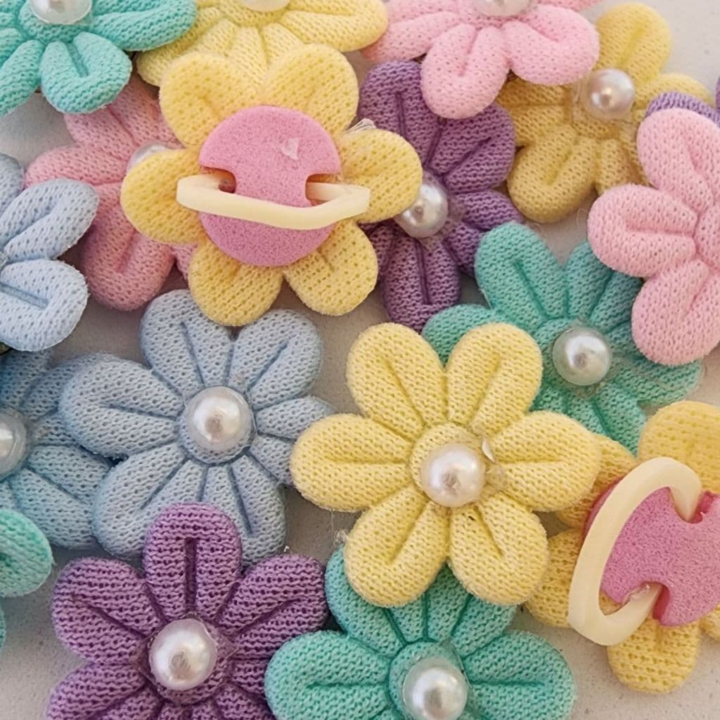 Laço Pet de Florzinhas Lacinho Pet com Elástico para Cães Pelo Longo Jóia Pet Acessórios Pet para Petshop Banho e Tosa