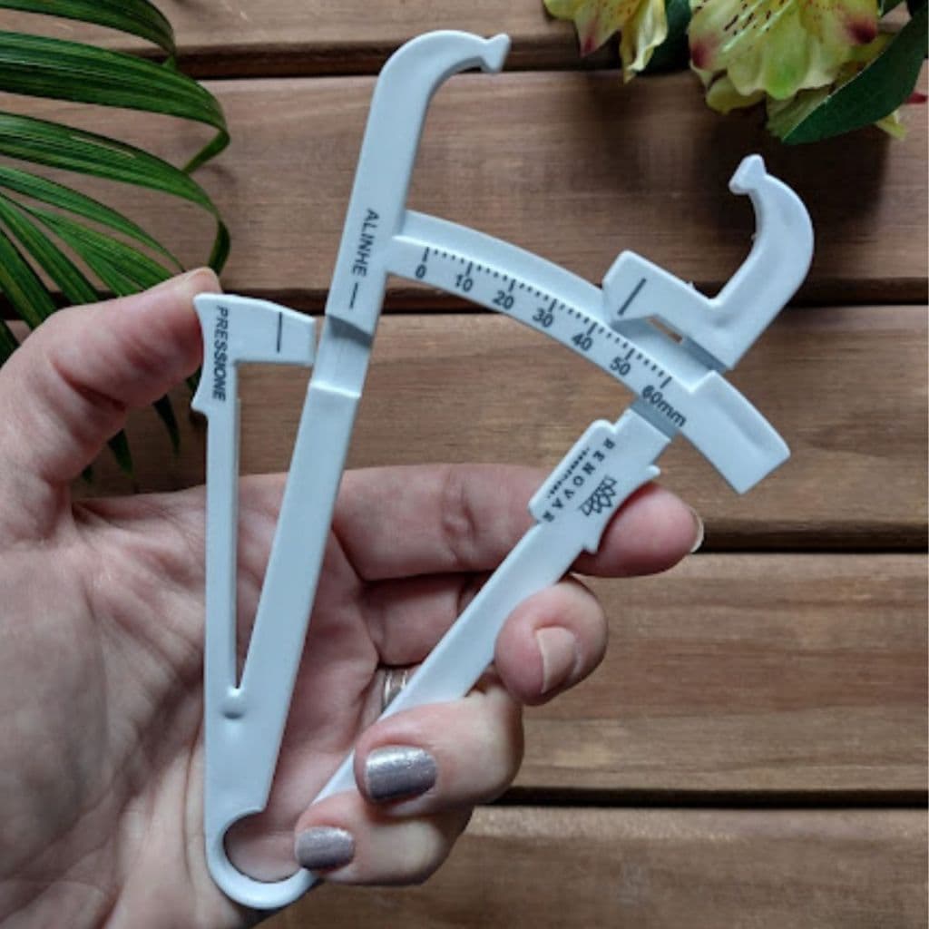 Adipômetro Básico Simples Medidor Gordura Corporal Plástico