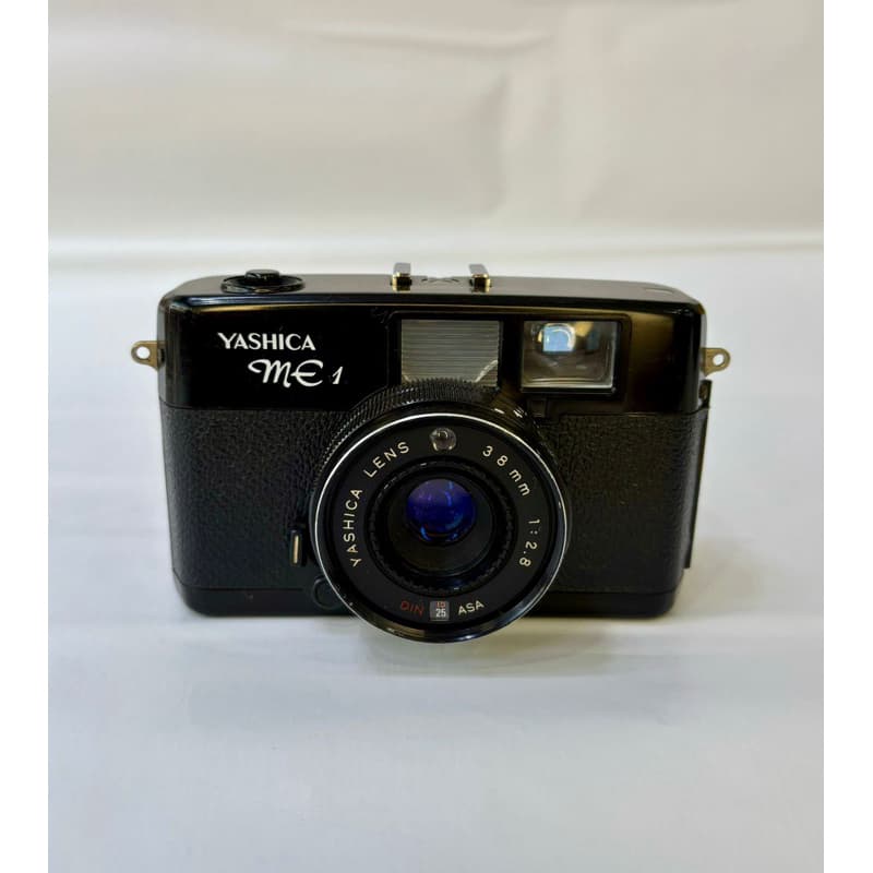 yashica  me 1