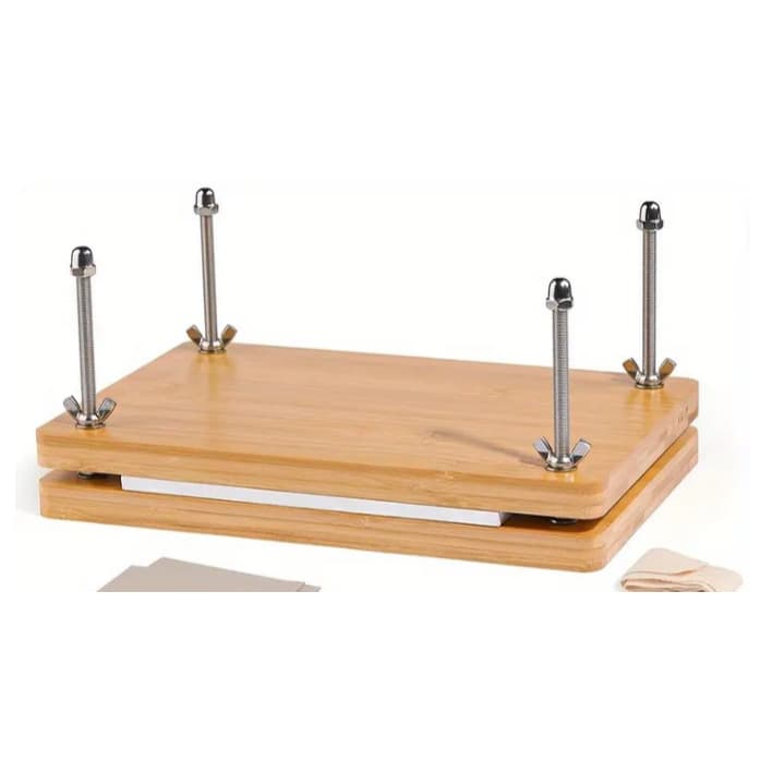 Prensa Manual de Encadernação em Madeira - Pinus Compensado ou Maciça para Folhas A4 com Parafusos de Rosca