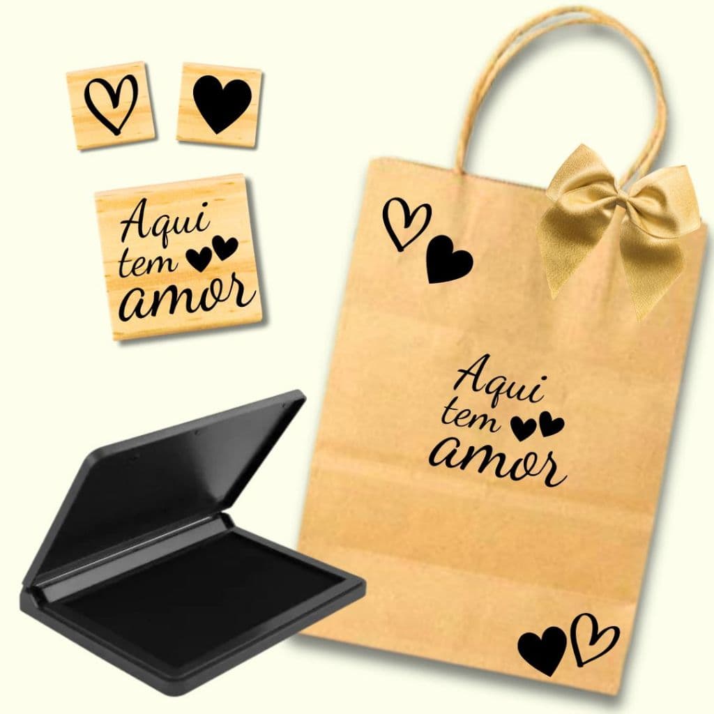 Kit 3 Carimbos Aqui tem amor carimbo coração para decorar sacolas embalagem caixas tags pacote papel