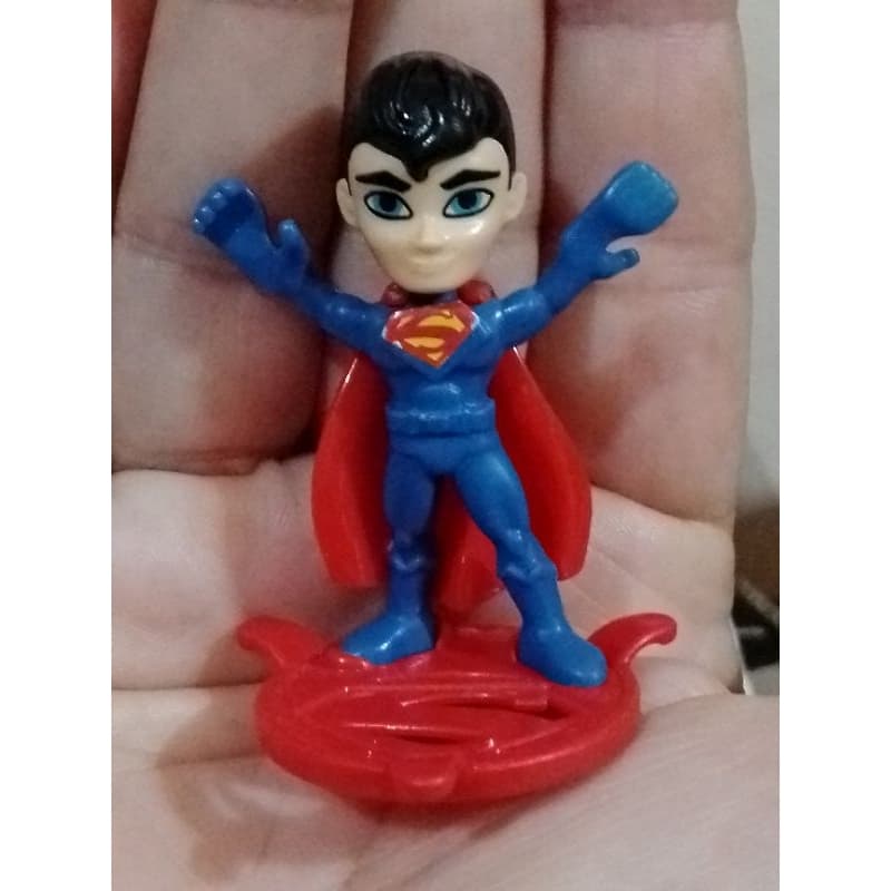 Brinquedo Boneco Miniatura Kinder Ovo Surpresa coleção Liga da Justiça