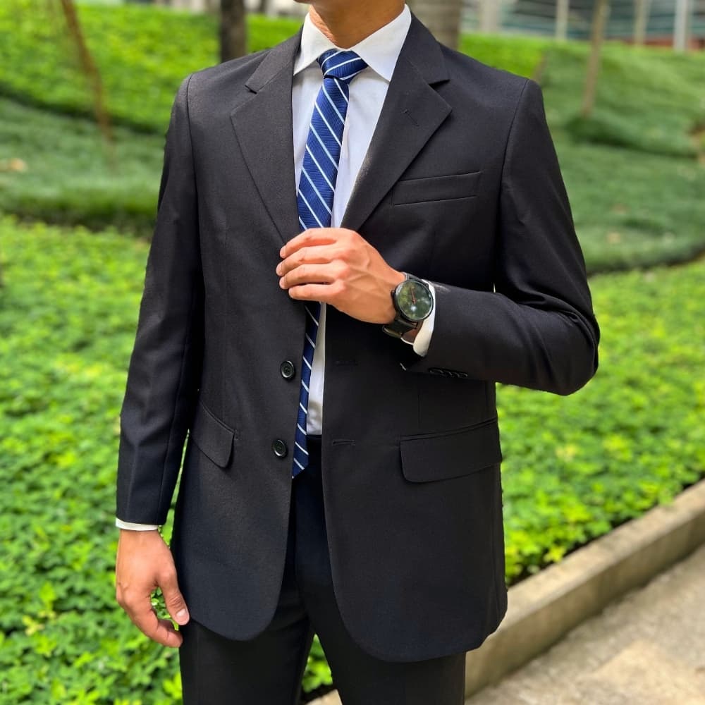 ÚLTIMA UNIDADE! Terno Masculino Tecido Oxford Liso Preto 3 Botões TAM. 62