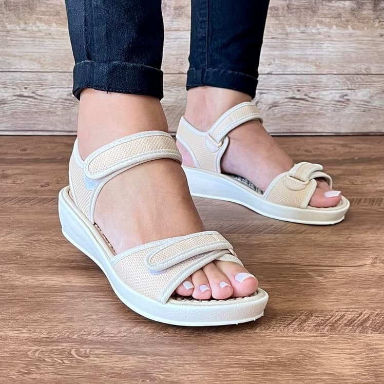 Sandália Feminina Anabela Idosa Com Palmilha Massageadora Flat Super Macia Confortável Esporão