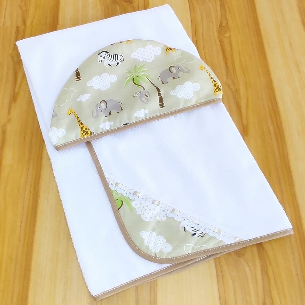 Toalha Banho Bebê Com Capuz Forrada Tecido Em Algodão e Poliester Muito Macia e Abosrvente Toda Forrada