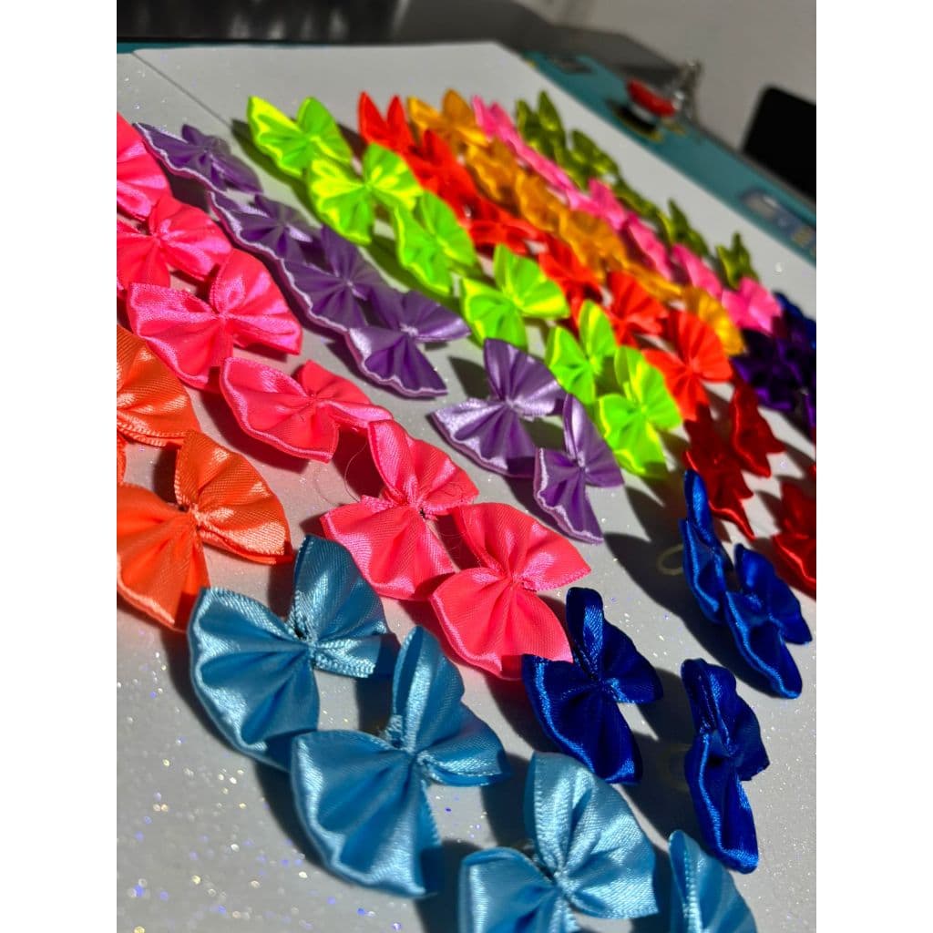 Laços Pet Cetim sem decoração -4 cm ( Pacote com 300 unidades Mesclados)