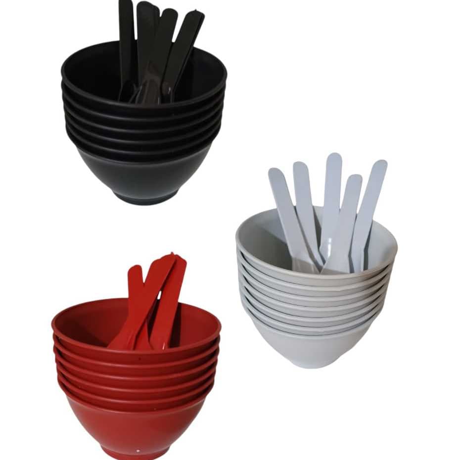 KIT  CUMBUCA + COLHER PARA SOBREMESA CAPACIDADE 300ML(PRETO,BRANCO E VERMELHO)